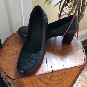 Clark black heels size 8 1/2